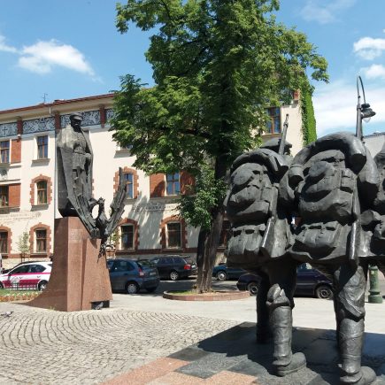 pomnik Piłsudskiego i Legionowej Czwórki
